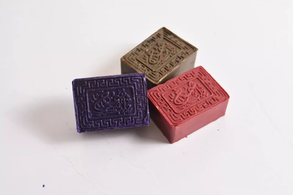 Aleppo Gift set consisting of 6 Laurel soap is natural in a wonderful wooden box