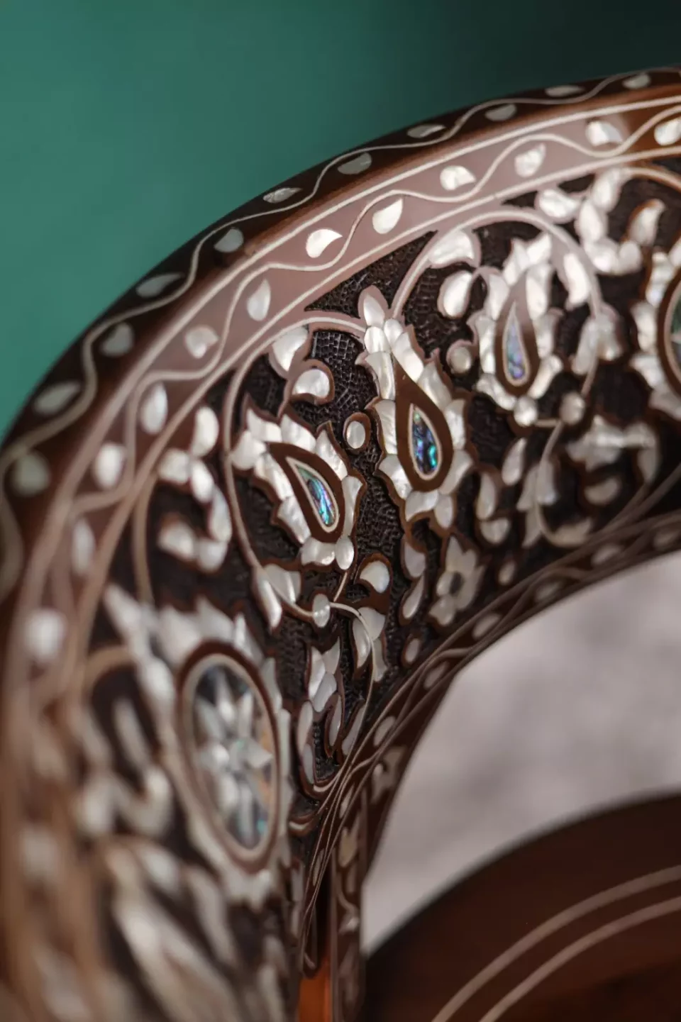 Handmade English Set of 2 Chairs with In-Between Table carved and inlaid with mother-of-pearl