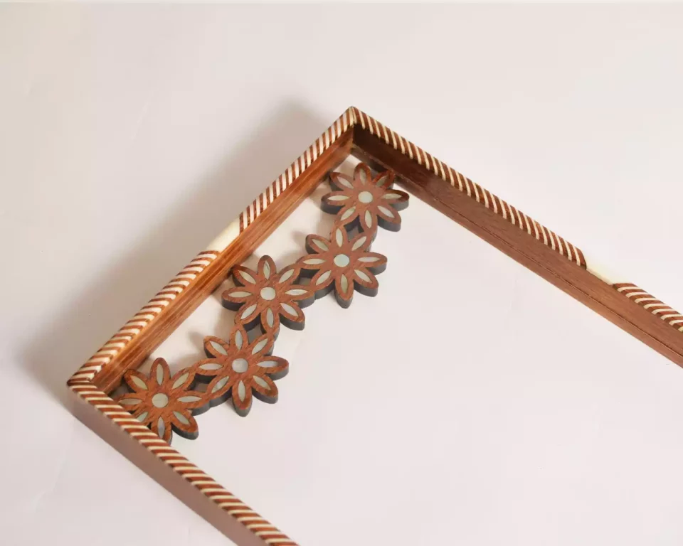 HANDMADE Unique TRAY A STUNNING FUSION OF ACRYLIC & WOODEN INLAID WITH PEARL
