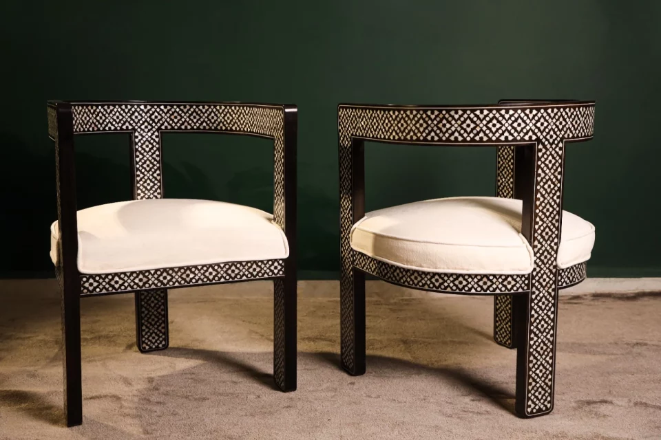 Handmade black chair set inlaid with natural mother-of-pearl (Diamond)