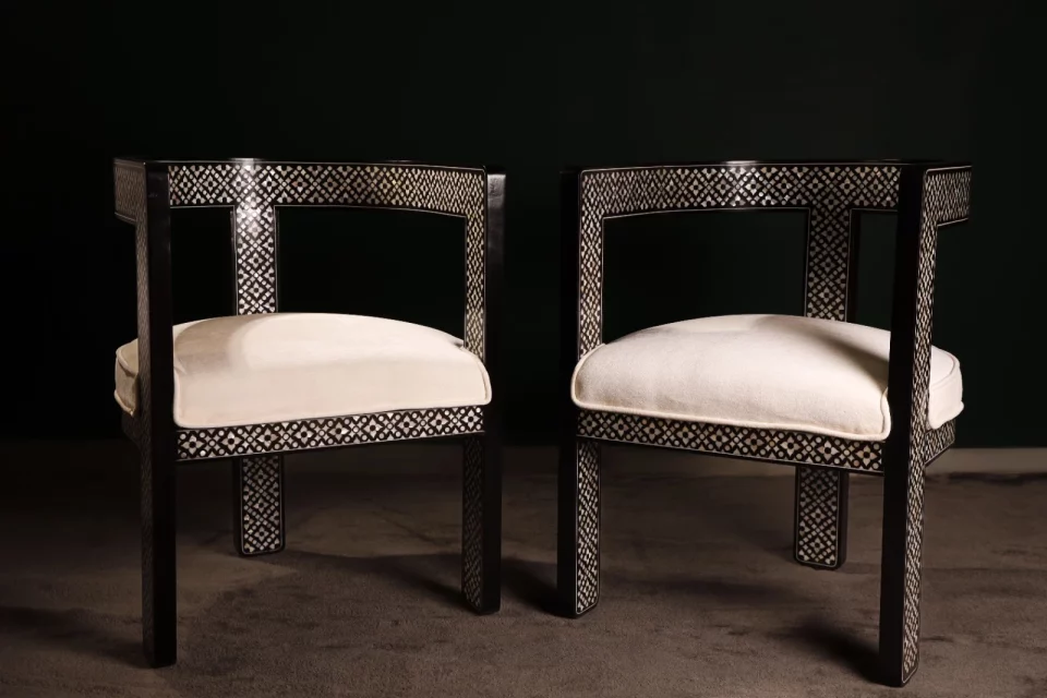 Handmade black chair set inlaid with natural mother-of-pearl (Diamond)