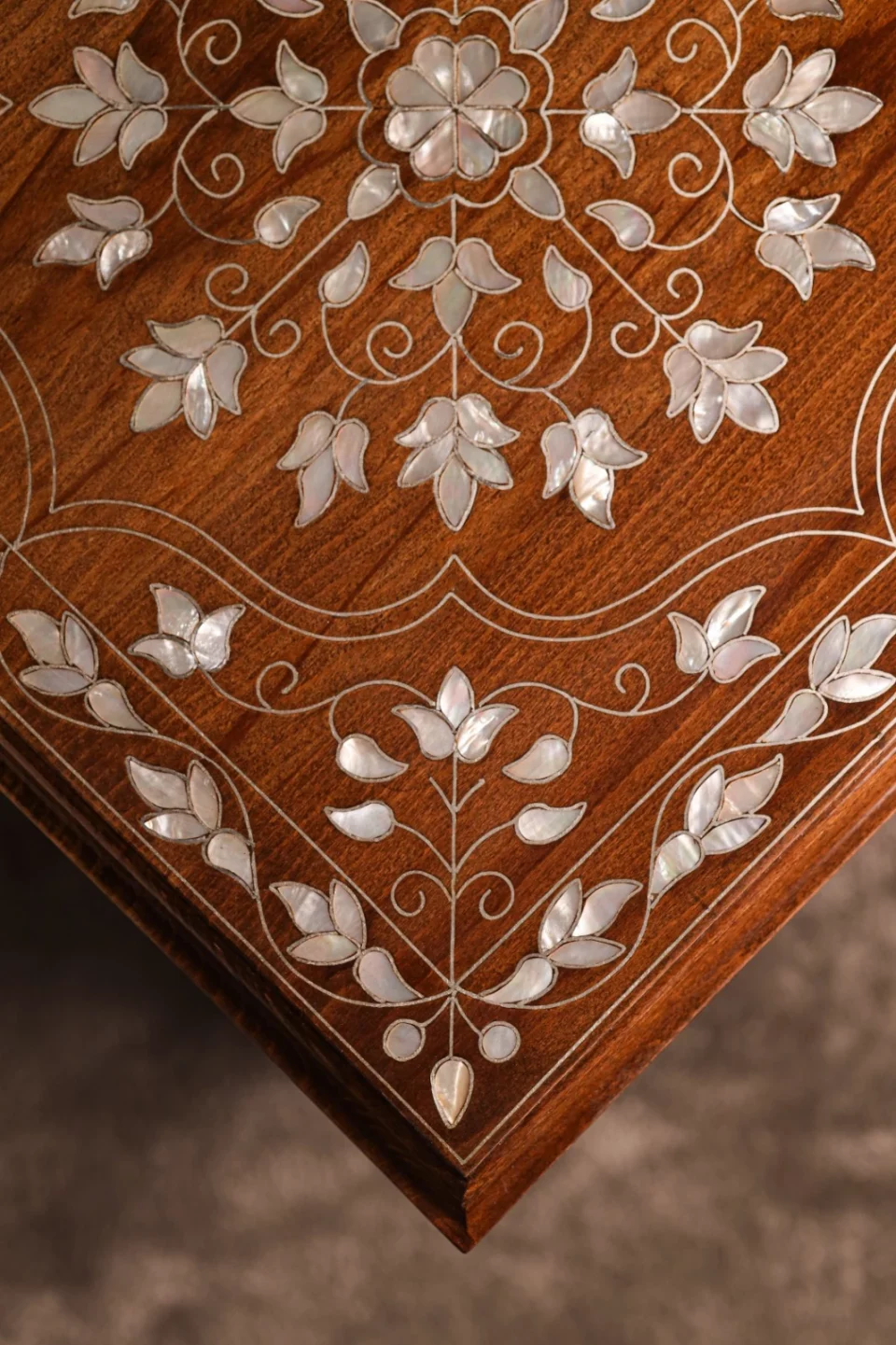 Luxury handmade Damascene living room set inlaid with natural pearls (Damascus)