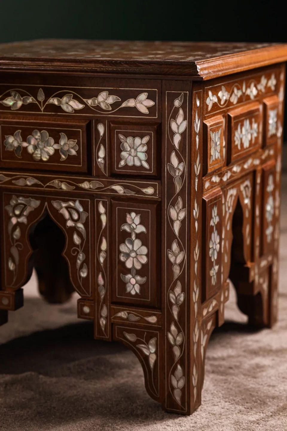 Luxury handmade Damascene living room set inlaid with natural pearls (Damascus)
