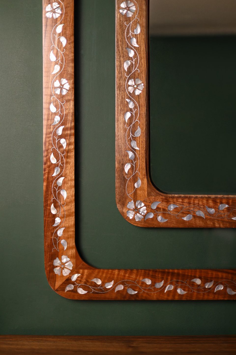 Elegant Walnut Mirror with Mother of Pearl Inlaid