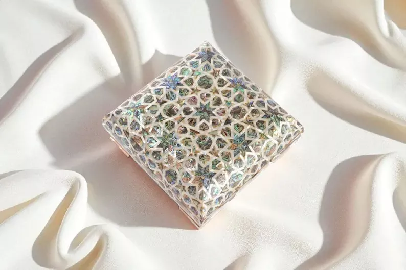 Jewelry Box Mother-of-Pearl Handmade Walnut Inlay Box Damascus Luxury Gift