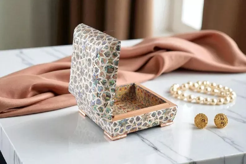 Jewelry Box Mother-of-Pearl Handmade Walnut Inlay Box Damascus Luxury Gift