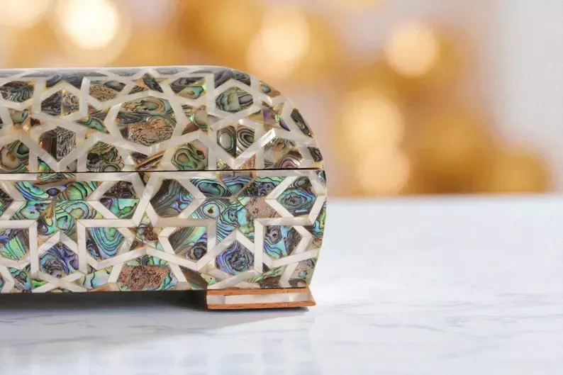 Jewelry Box Mother-of-Pearl Handmade Walnut Inlay Box Damascus Luxury Gift