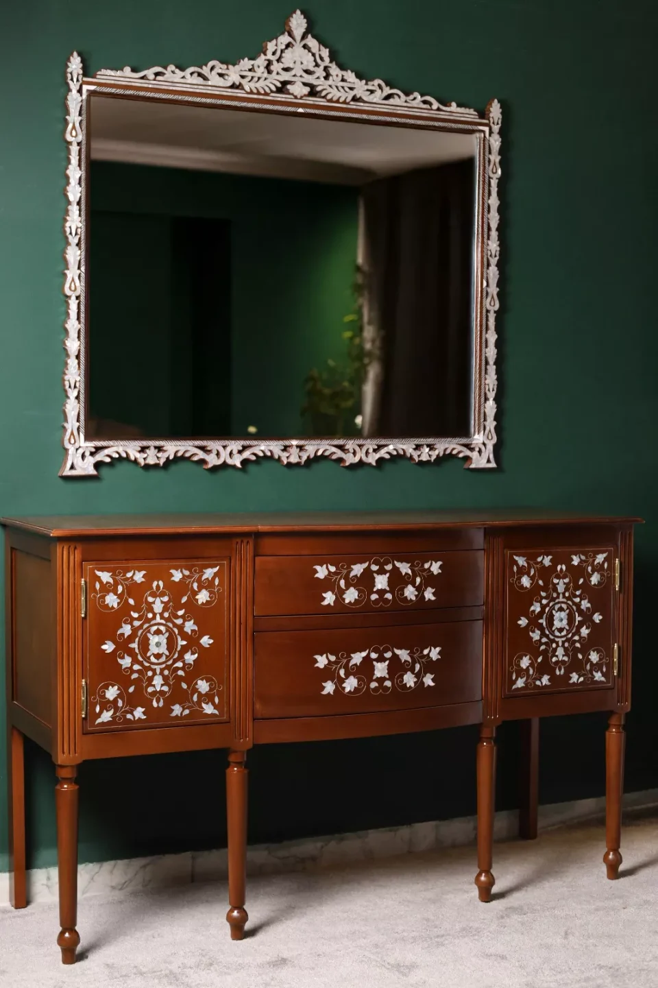 IMG-20251122-WA0070 Musk Collection – Wooden Masterpiece Inlaid with Natural Mother‑of‑Pearl and Regal Mirror