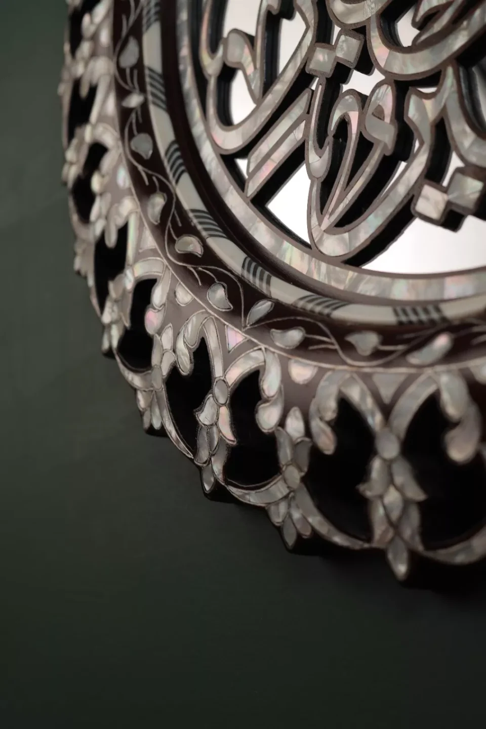 Tulip Collection – Handmade Mother‑of‑Pearl Console & Wall Art Set