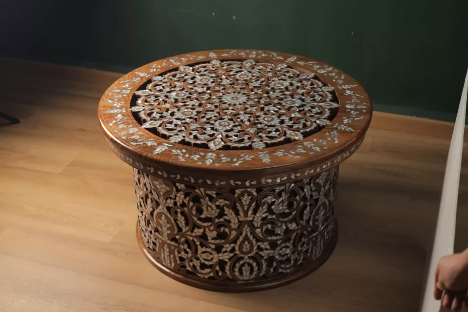 The Round Mother‑of‑Pearl Masterpiece