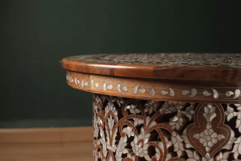 The Round Mother‑of‑Pearl Masterpiece