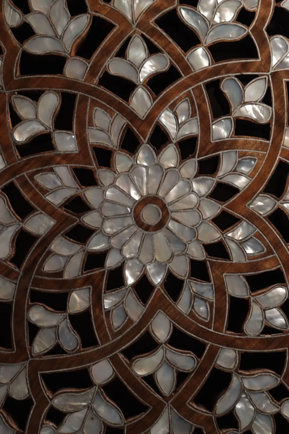 The Round Mother‑of‑Pearl Masterpiece