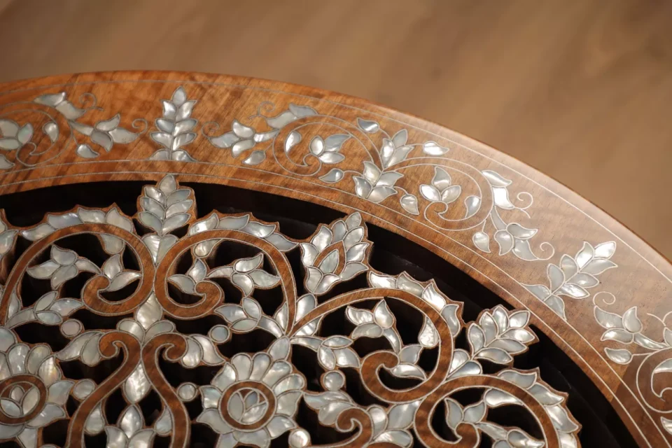 The Round Mother‑of‑Pearl Masterpiece