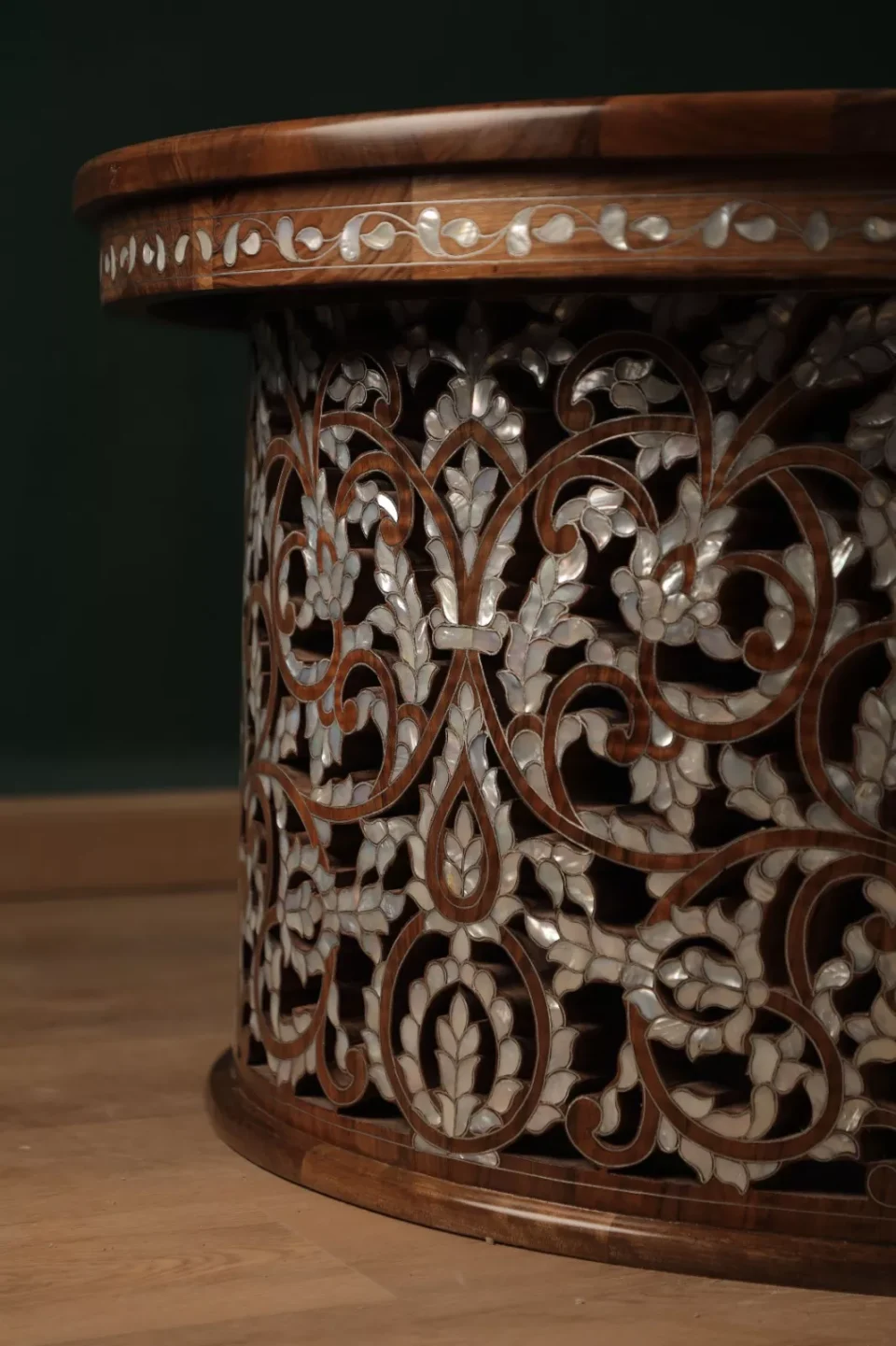 The Round Mother‑of‑Pearl Masterpiece