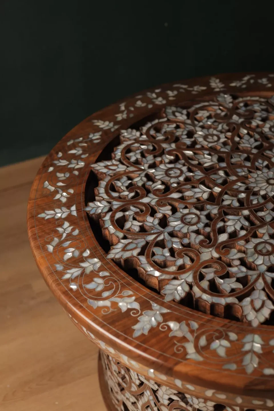 The Round Mother‑of‑Pearl Masterpiece