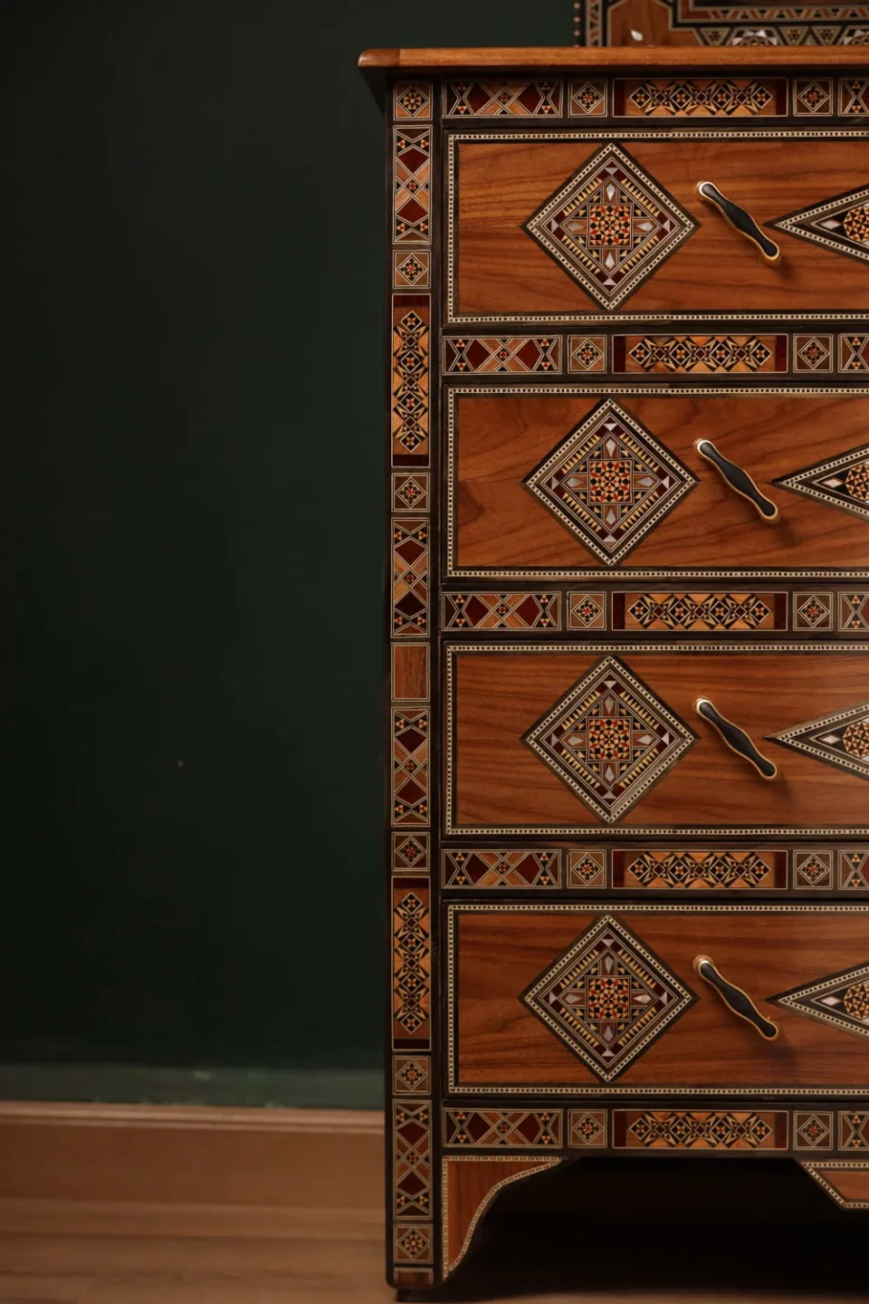 Handcrafted Mosaic Dining Room Set Inlaid with Natural Mother‑of‑Pearl – Soul of Damascus | Luxury Damascene Furniture