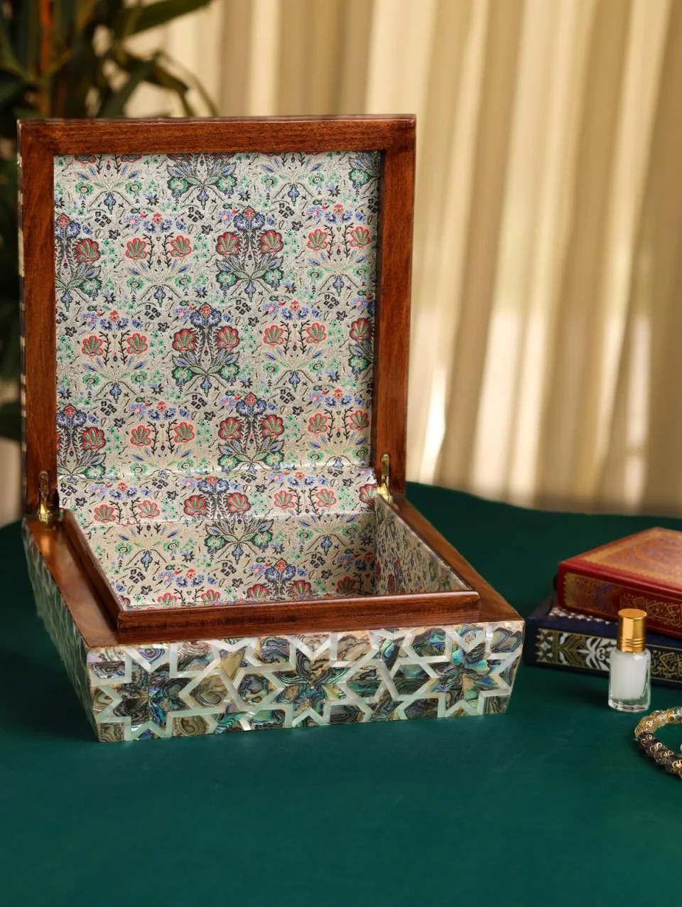 65416 (8) Jewelry Box Mother-of-Pearl Handmade Walnut Inlay Box Damascus Luxury Gift