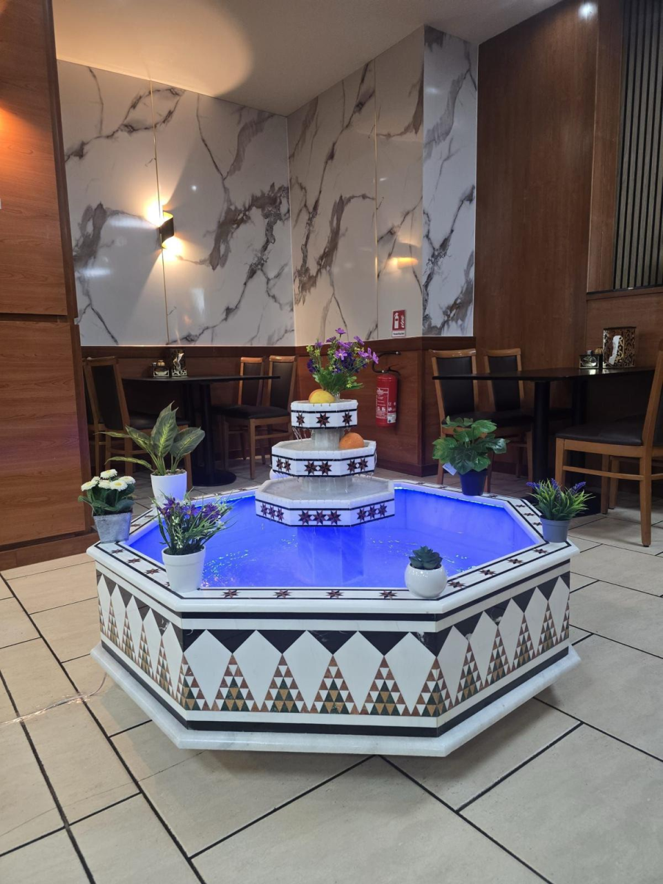 Damascus water fountain handmade from natural marble mosaic star