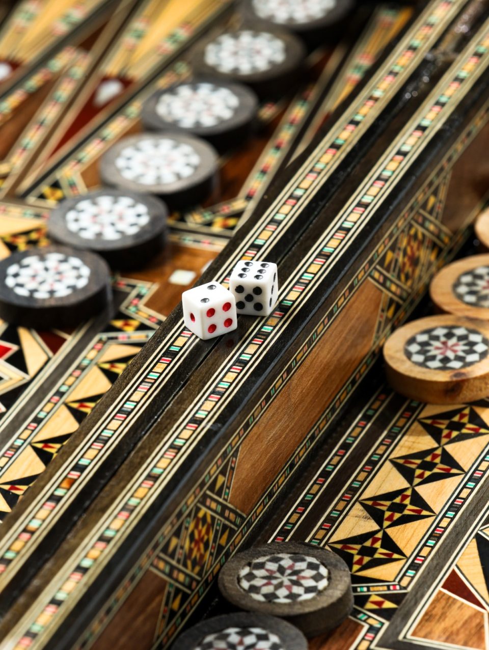 WhatsApp Image 2026-10-29 at 2.49.08 PM (3) 21" wooden Chess set & backgammon set handmade board hand inlay with mother of pearls Chess gift board
